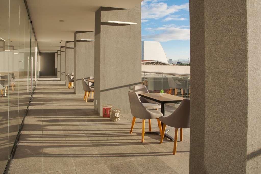 Stadía Suites Querétaro Centro Histórico Instalações foto